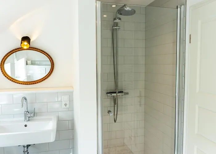 Moewen-nest * Tönning